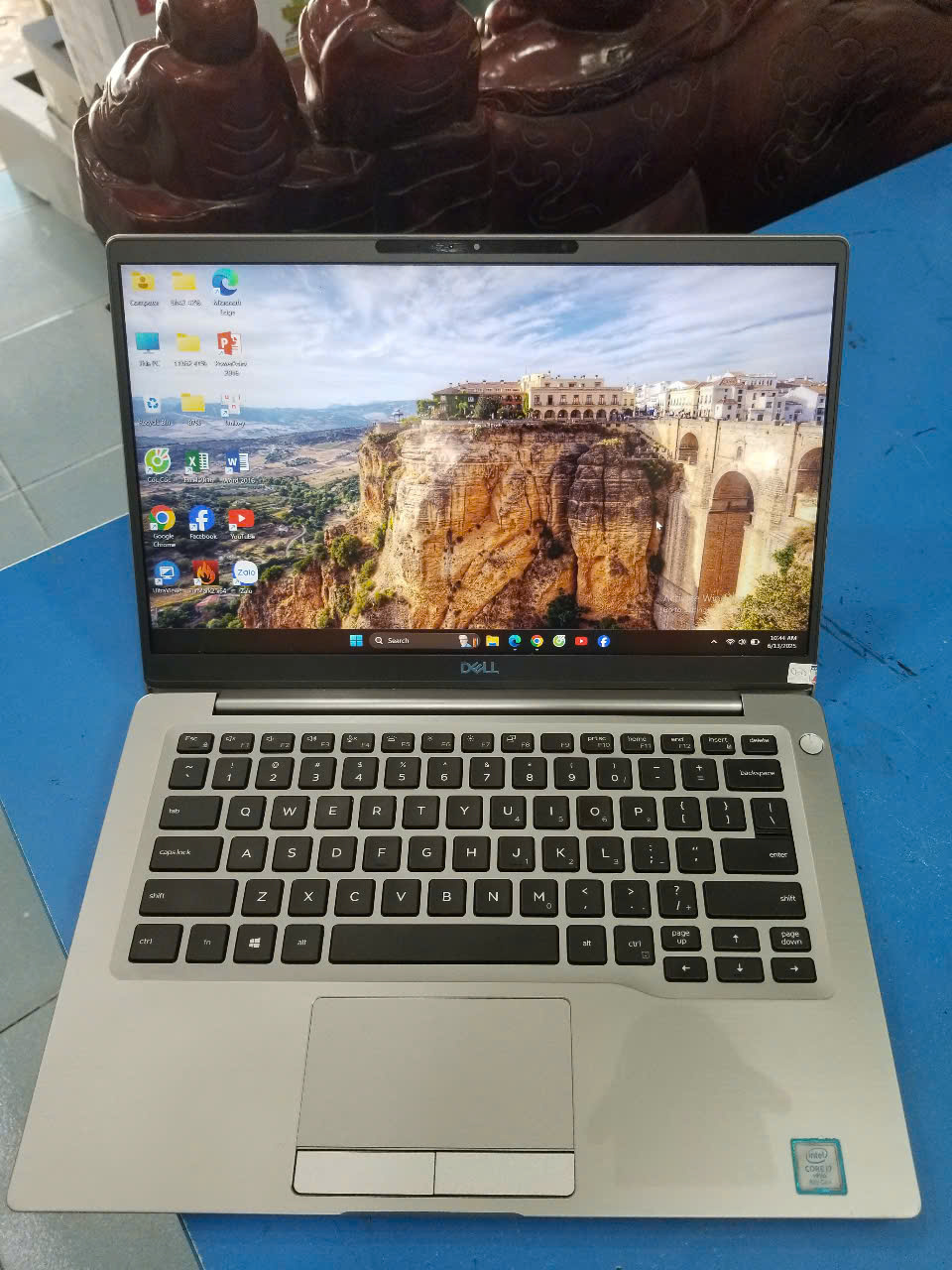 Dell Latitude 7400 vỏ Nhôm: Core i7-8665U, RAM 8G, SSD 256G, màn 14 inch FHD