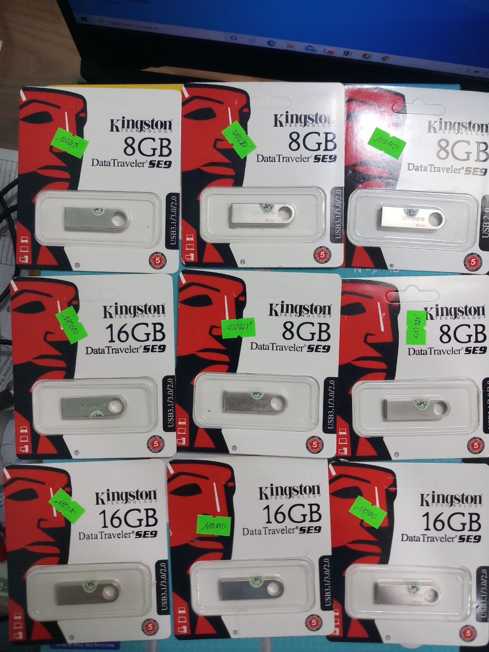 USB 16GB Kingston- Bộ nhớ gắn ngoài