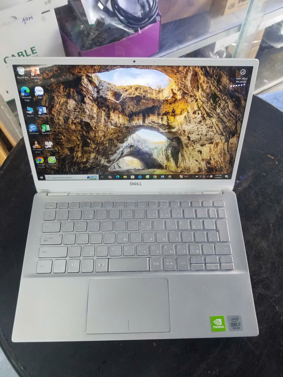  Dell INS 7391: core I7-10510U; Ram 8GB; SSD 256G M2; màn hình 13,3FHD; VGA MX250
