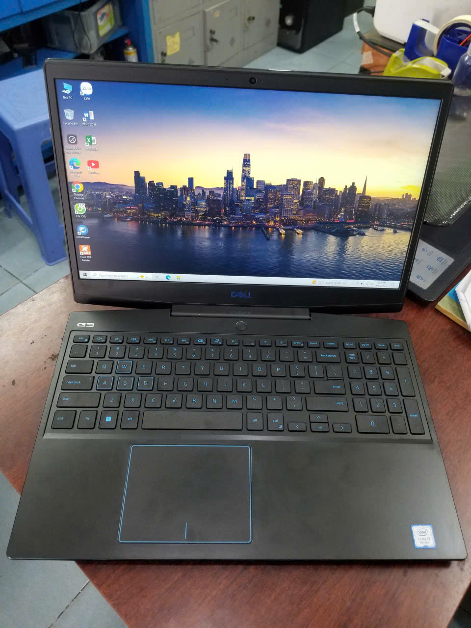 Dell gaming G3 3590: CPU I7-9750H; Ram 16G