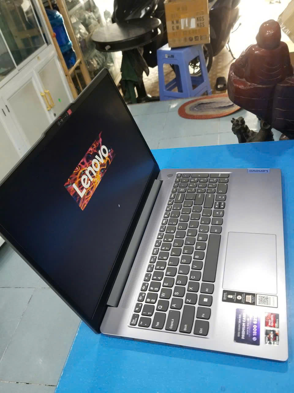 Lenovo Ideapad Slim3-15ABR8; AMD Ryzen 5 5625U; Ram 16GB; SSd512GB